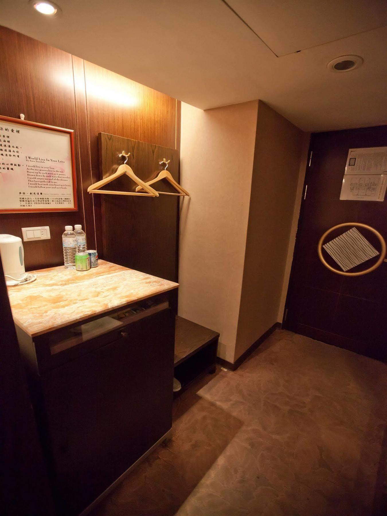 タイペイ ロッティ ホテル 台北市 エクステリア 写真